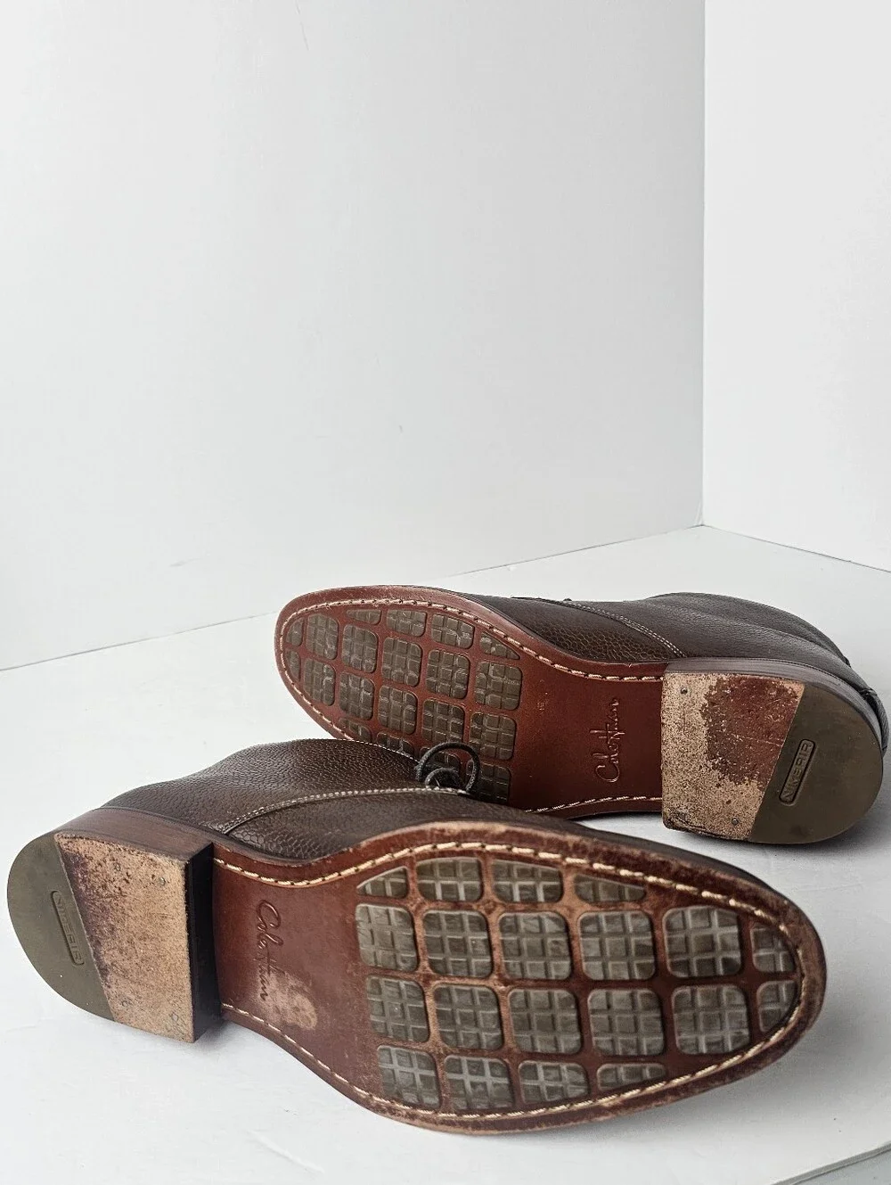 Cole Haan Air Colton Chukka Boots Textured Grain Finish 8.5M Lace Up Style Prep